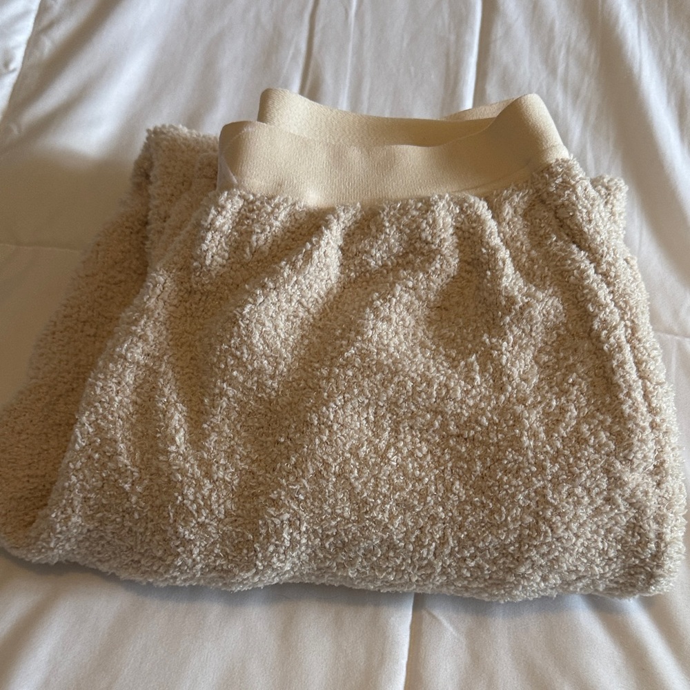 Calvin Klein Cozy Cream Textured Pants - Picture 9 of 10